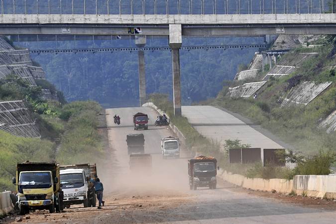  PEMBANGUNAN INFRASTRUKTUR : Jalan Tetap Jadi Prioritas