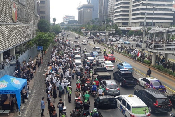  Ada Demo di Bawaslu, JL MH Thamrin Arah Bundaran HI-Harmoni Ditutup