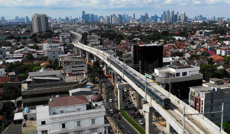  Transjakarta Buka Layanan ke Stasiun MRT Blok A