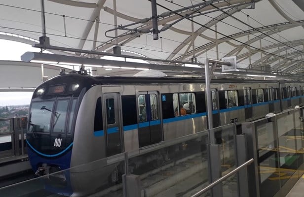  Anies Baswedan Umumkan Tarif MRT Berlaku Normal Mulai 13 Mei 