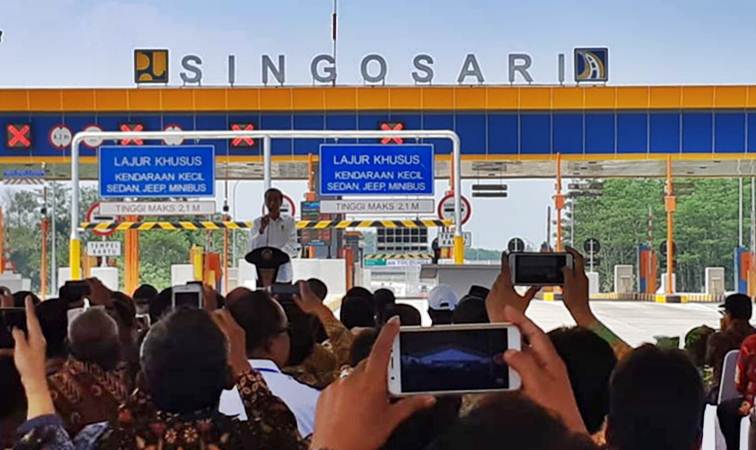  Presiden Jokowi ke Menteri Rini : Presiden Minta Tol Gratis Masa Tidak Dikasih?