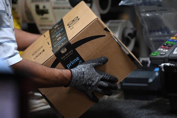  \'Rekrut\' Mesin, Amazon Hapus 24 Jenis Pekerjaan di Sistem Logistik