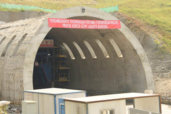  Terowongan Kereta Cepat di Walini, Jabar Akhirnya Tembus