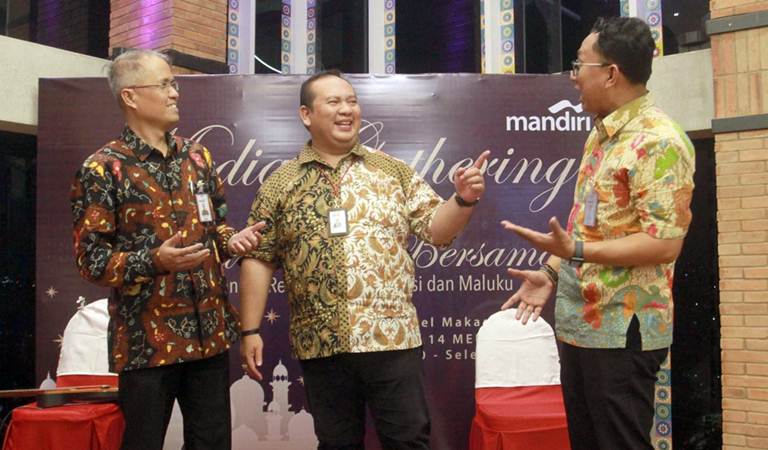  Bank Mandiri Siapkan Uang Tunai