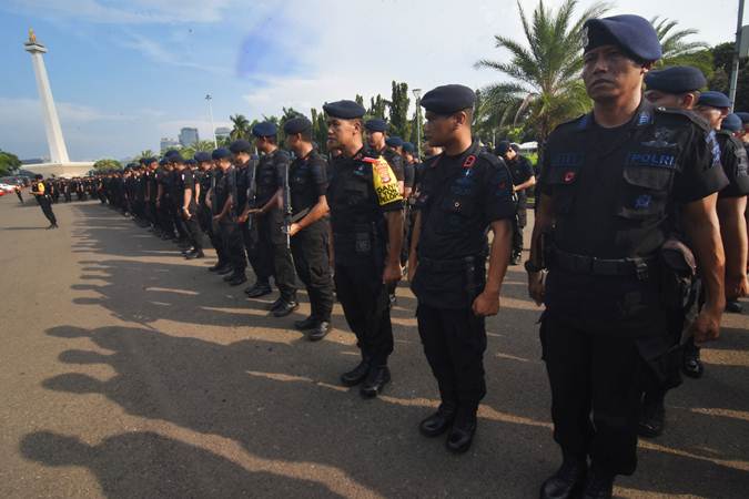  Ratusan Polisi Polda Sumbar ke Jakarta Mempertebal Pengamanan