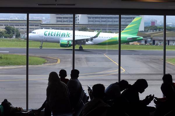  Ketepatan Waktu Terbang Maskapai Bantu Turunkan Tarif Batas Atas