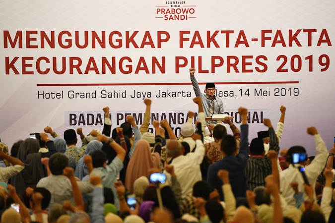  Di Depan Anak Yatim, Sandi Buktikan Situng KPU Melanggar