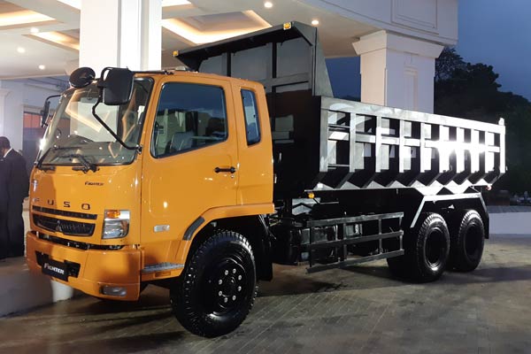  Mitsubishi Fuso Optimistis GIIAS 2019 Dongkrak Penjualan Kendaraan Niaga