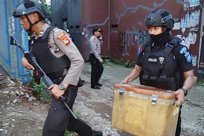  Densus 88 Tangkap Terduga Teroris di Bogor