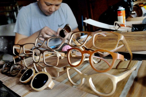  Produk Kacamata akan Dikenai SNI