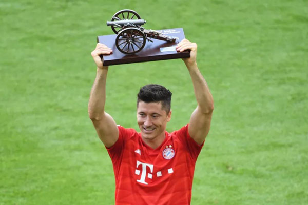  Robert Lewandowski 4 Kali Top Skor Bundesliga