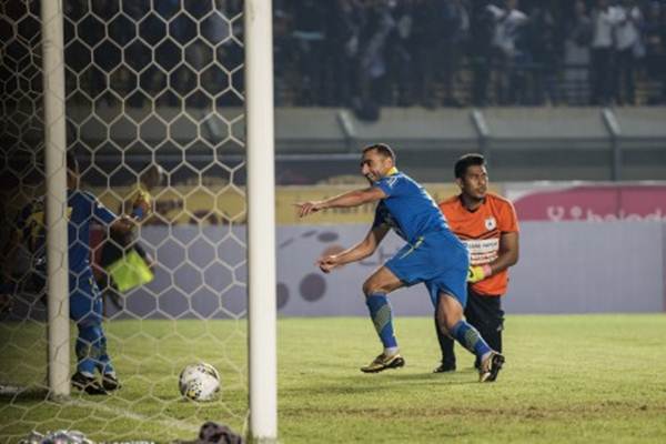  Sumbang 2 Gol untuk Persib, \"King\" Artur Memilih Tidak Cepat Puas 