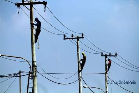  PLN Kucurkan Rp130 miliar untuk Elektrifikasi 60 Desa di Kalbar