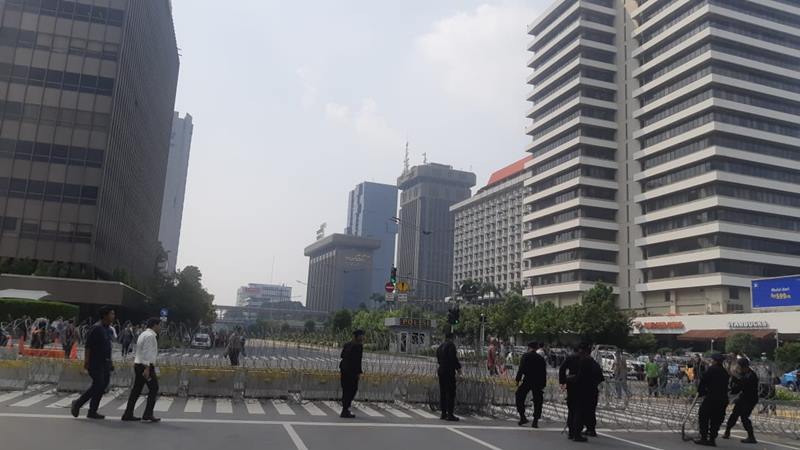  Pengamanan Gedung Bawaslu Diperketat, Bundaran HI Menuju Monas Ditutup