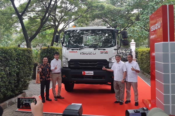  Signifikan, Kontribusi Sektor Logistik Ke Penjualan Isuzu