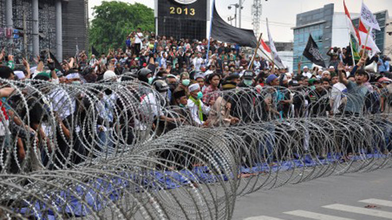  Aksi 22 Mei, Massa Pendemo di Bawaslu Sumut Sempat Terprovokasi