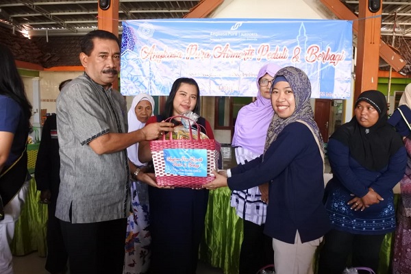  Bulan Ramadhan Bandara Juanda Berikan Bantuan 800 Paket Sembako