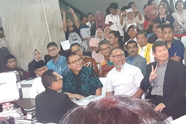  Prabowo-Sandi Daftar Gugatan Hasil Pilpres di Menit Akhir