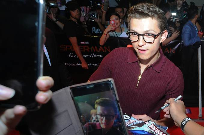  Pemeran Peter Parker di film Spider-Man, Tom Holland Kunjungi Bali