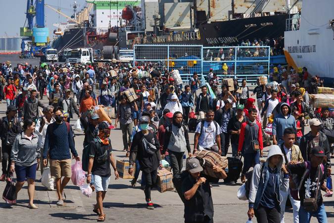  Lebaran 2019, Pemudik Kapal Laut Padati Pelabuhan Tanjung Perak