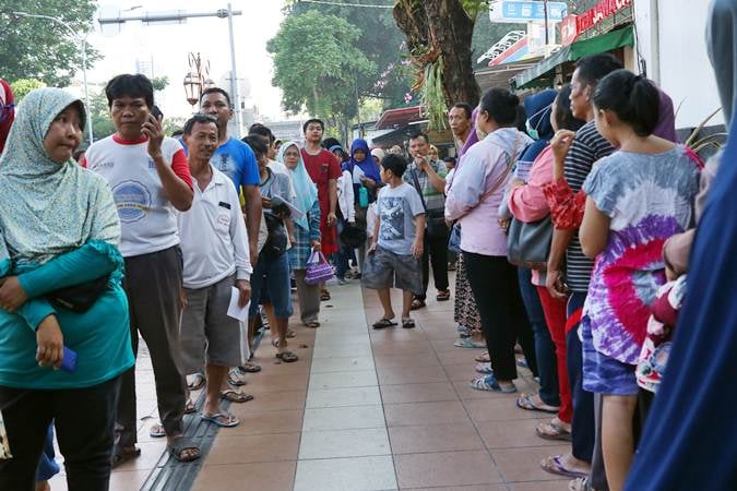  Antrean Panjang Tiket Mudik Balik Gratis Kereta Api