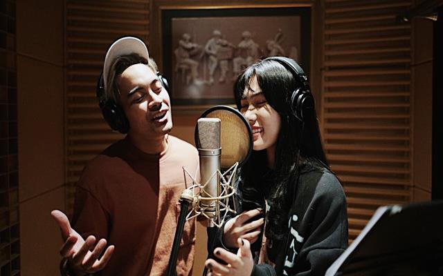  Disney Indonesia Rilis Video Klip \'A Whole New World\' Isyana-Gamaliel