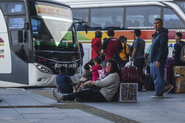  Nando Ungkap Sensasi Menggunakan Bus untuk Mudik