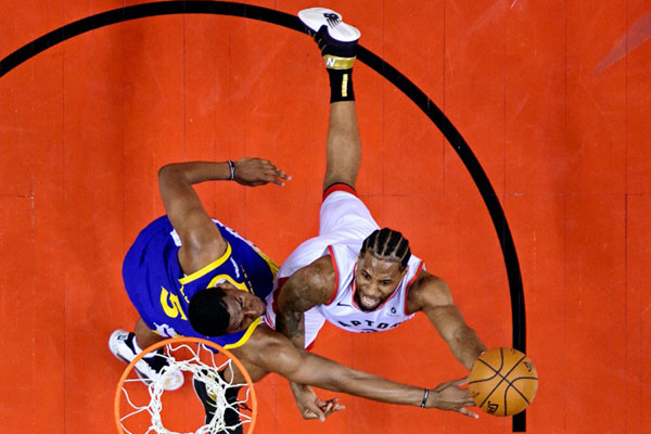  Raptors Bekap Warriors di Gim Pertama Final Basket NBA