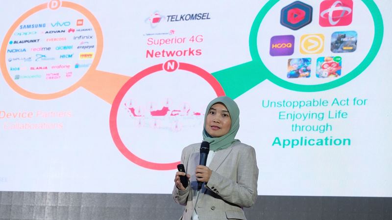 Vice President Prepaid Marketing Telkomsel Riny Novitriyanti menjadi salah satu pembicara dalam acara 4G Alignment Strategy dengan tajuk 4G Ecosystem Collaboration for Building Digital Indonesia di Jakarta (29/5/2019)./dok. Telkomsel