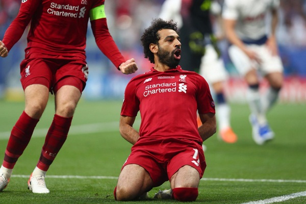 Hasil Liverpool Vs Tottenham: Gol Penalti Salah Bawa Liverpool Memimpin di Babak I
