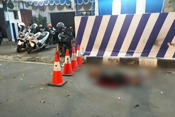  Foto-Foto Sekitar Lokasi Bom Pos Polisi Kartasura