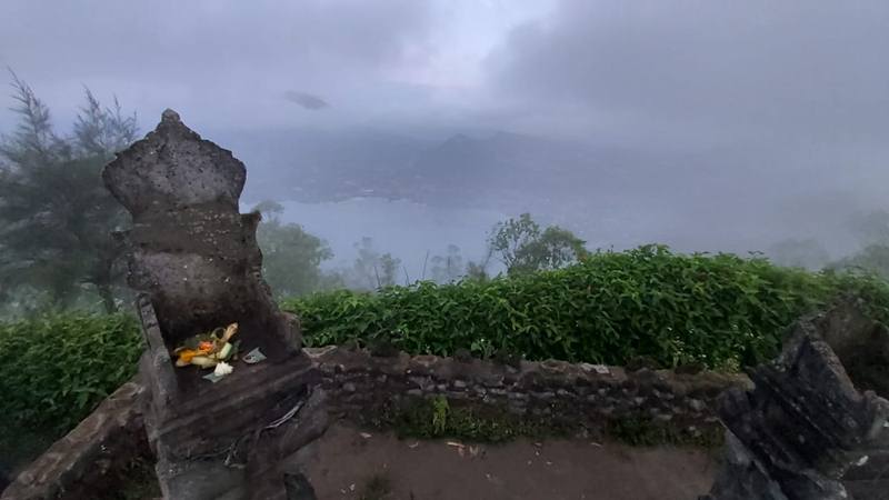  Menikmati Panorama Gunung & Danau Batur, Gunung Rinjani dari Bubung Gede