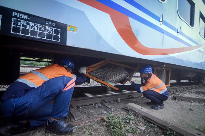  Kereta Api Serayu Anjlok di Nagreg