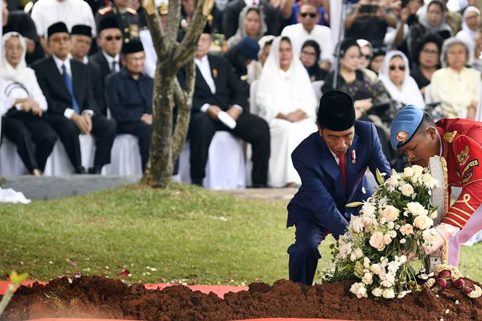  Sebut Almarhum Ani Yudhoyono Flamboyan, AHY : Pidato Jokowi Sangat Menyentuh Hati