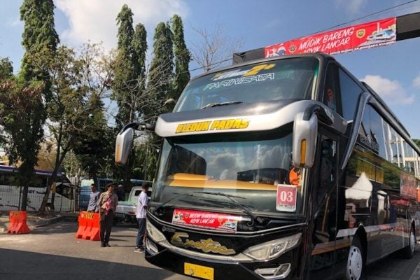  Sekitar 2.000 Pemudik Diberangkatkan Kembali ke Jakarta