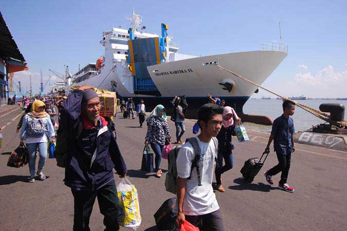  Pelindo III : Rabu, Puncak Arus Balik Jalur Laut