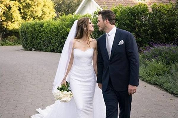  Chris Pratt dan Katherine Schwarzenegger Pamer Foto Pernikahan