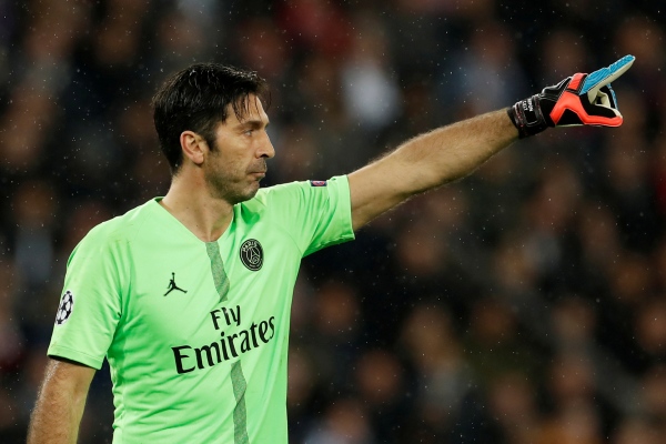  Buffon Dikabarkan Merapat ke Porto Menggantikan Casillas