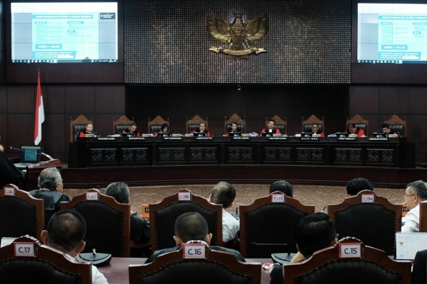  Sengketa Pilpres 2019 : Molor Sehari, Sidang MK untuk Dengarkan Jawaban KPU dan Kubu Jokowi Diundur Jadi 18 Juni