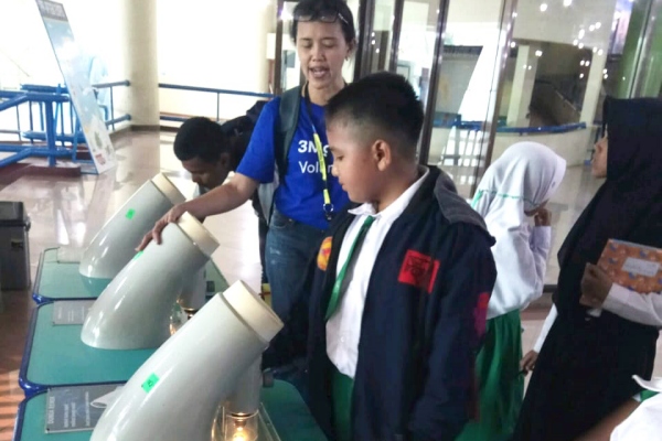 3M Indonesia Donasikan 2 Ton Limbah Kertas Untuk Didaur Ulang