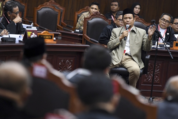  Dikejar Hakim Soal Bukti P-155, Ini Jawaban Kuasa Hukum Prabowo-Sandi