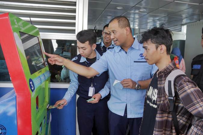  Dirut TransJakarta Agung Wicaksono Kunjungan ke Lapangan