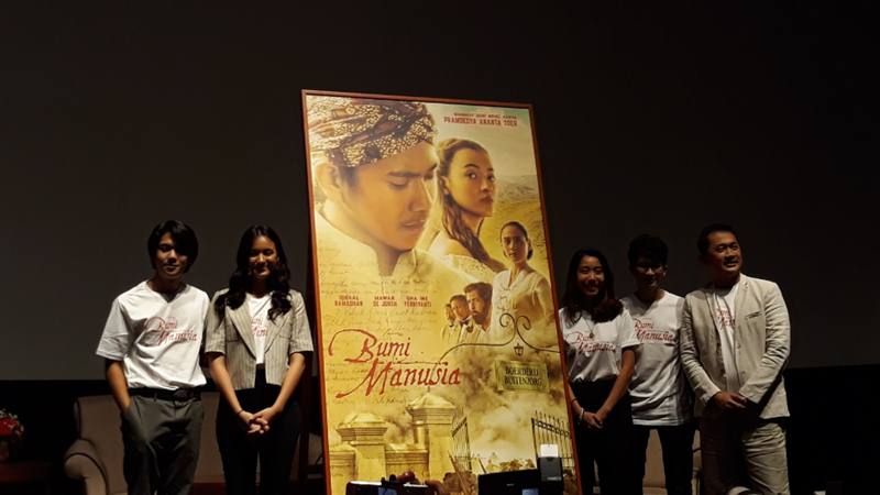  Film Bumi Manusia, Hanung: Bila Masih Hidup Pram Pasti Bangga!