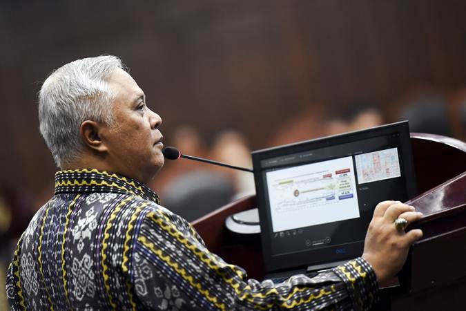  Ahli KPU Sindir Saksi Prabowo: Tak Perlu Robot, Mahasiswa Semester 1 Juga Bisa Download Data Situng 