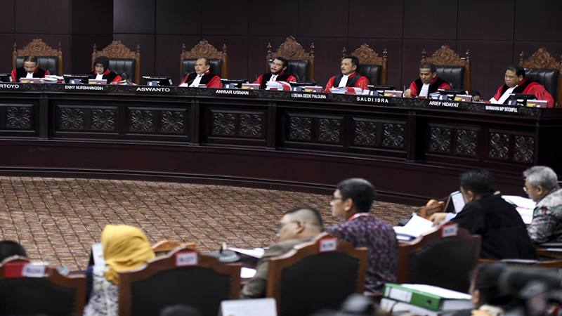  Sidang Sengketa Pilpres 2019: Hakim Ambil Sumpah 2 Saksi dan Ahli Jokowi-Amin