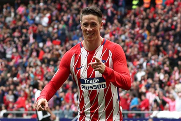  Fernando Torres Gantung Sepatu di Usia 35 Tahun