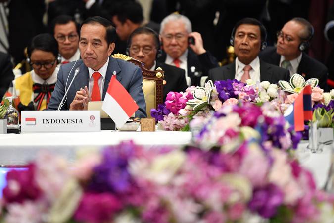  Presiden Jokowi Hadiri Sidang Pleno KTT Ke-34 Asean