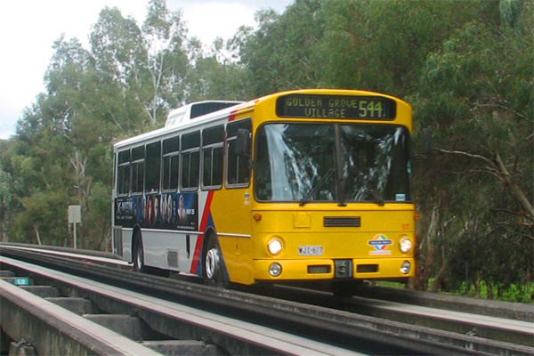  Seperti Apa O-Bahn Busway, Angkutan Massal Perkotaan di Indonesia?