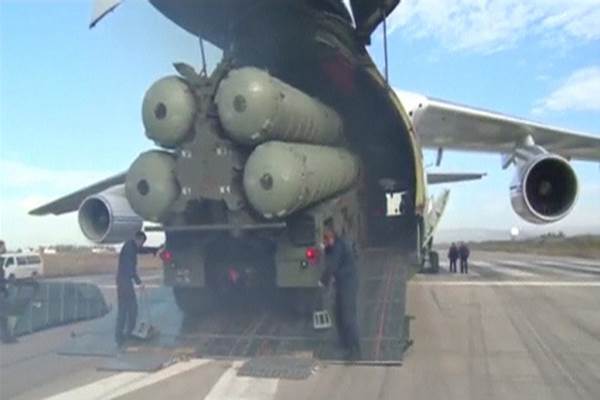  Pesawat Militer Rusia Kembali Mendarat di Venezuela