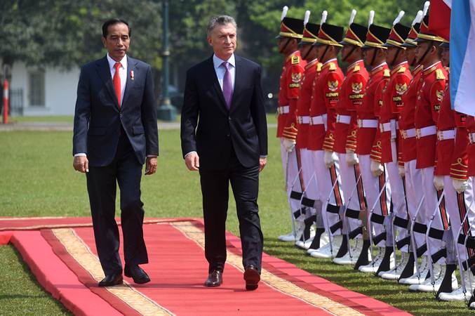  Presiden Jokowi dan Presiden Macri Bahas Kerja Sama Penerbangan dan Kereta Api